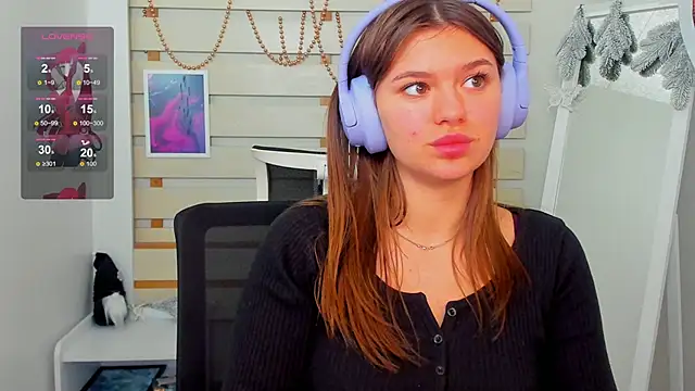 Josephine Kiss online show from December 2024 03:46:01 PM