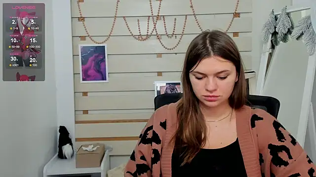 Josephine Kiss online show from January 2025 02:13:01 PM