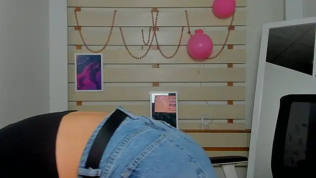 Josephine Kiss online show from February 2025 06:12:02 AM