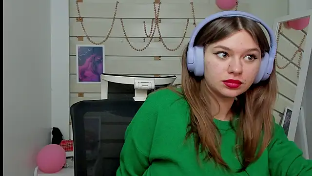 Josephine Kiss online show from February 2025 10:37:02 AM