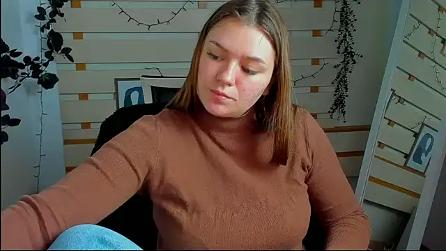 Josephine Kiss online show from April 2026 07:12:01 AM