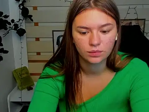 Snapshot of Josephine_Kiss chatting on July 2026 09:57:01 AM Josephine Kiss online show from July 2026 09:57:01 AM