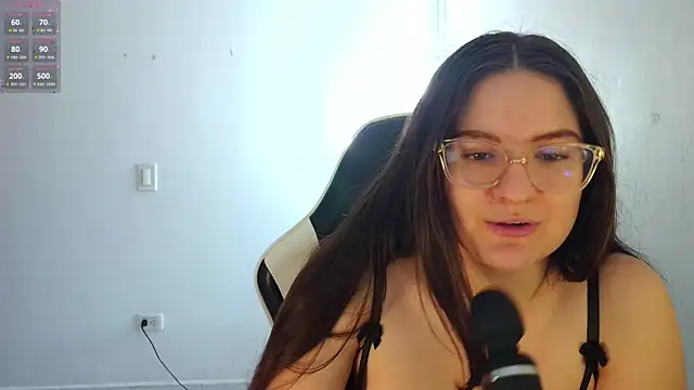 Snapshot of livgomez chatting on February 2026 02:09:01 PM livgomez online show from February 2026 02:09:01 PM