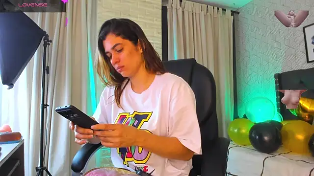 Snapshot of sussy__stone chatting on January 2025 12:41:01 PM sussy stone online show from January 2025 12:41:01 PM