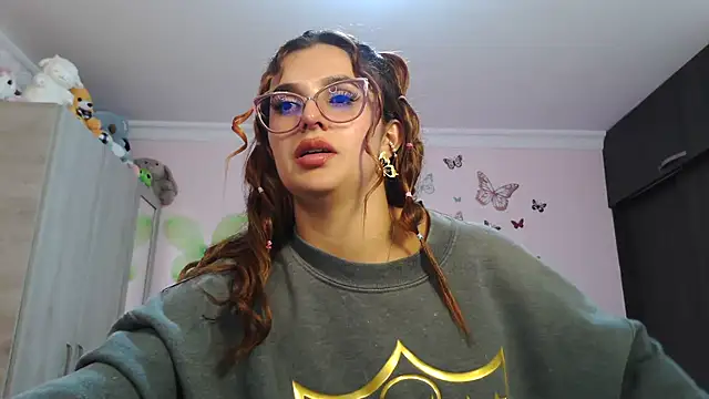 caroline jonson online show from December 2025 08:28:02 PM