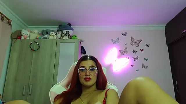 caroline jonson online show from July 2026 10:01:02 PM