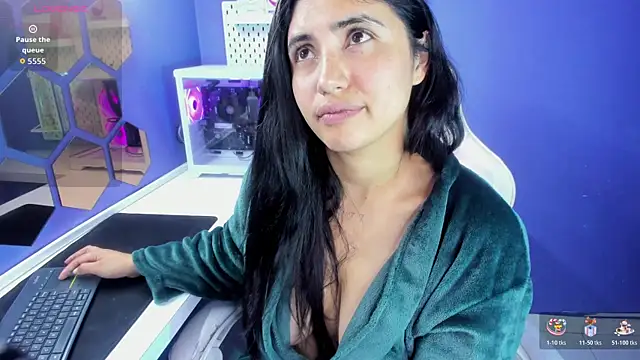 Danna 777  online show from November 2025 09:42:02 AM