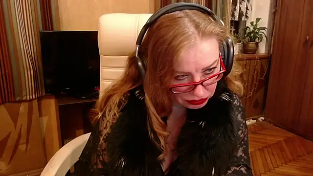 Miss Tress online show from March 2026 10:17:03 PM