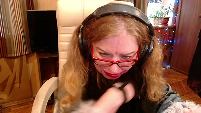 Snapshot of Miss_Tress chatting on May 2026 05:04:02 AM Miss Tress online show from May 2026 05:04:02 AM