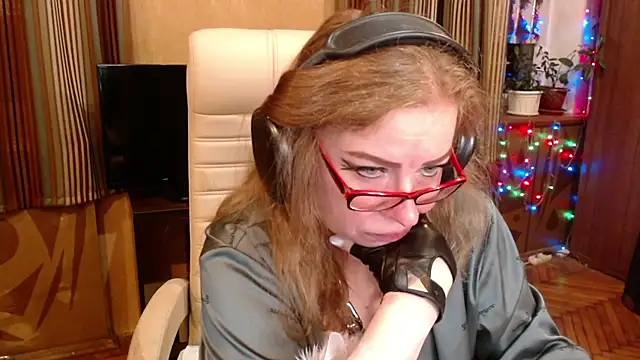 Miss Tress online show from July 2026 09:43:01 PM
