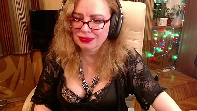 Miss Tress online show from July 2026 08:44:02 PM