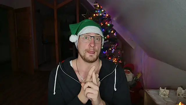 Snapshot of Relsxboy chatting on December 2024 08:55:02 PM Relsxboy online show from December 2024 08:55:02 PM