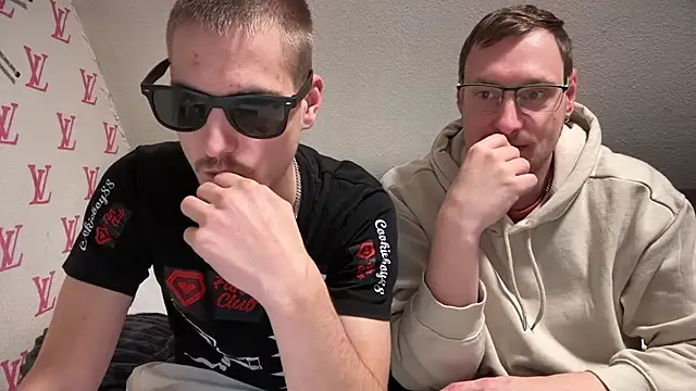 Snapshot of Relsxboy chatting on January 2025 11:50:01 PM Relsxboy online show from January 2025 11:50:01 PM