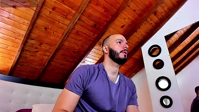 Tom Bailey online show from December 2025 12:47:02 PM