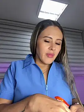 ALONDRAMILF online show from February 2025 04:48:02 AM