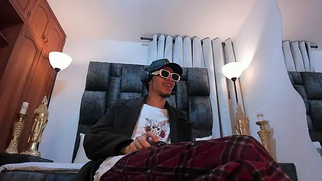 Snapshot of TomyMosterCock chatting on December 2024 12:52:01 AM TomyMosterCock online show from December 2024 12:52:01 AM