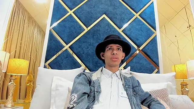 Snapshot of TomyMosterCock chatting on April 2026 11:38:01 PM TomyMosterCock online show from April 2026 11:38:01 PM