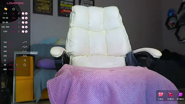  Queen lady  online show from September 2025 11:15:01 AM