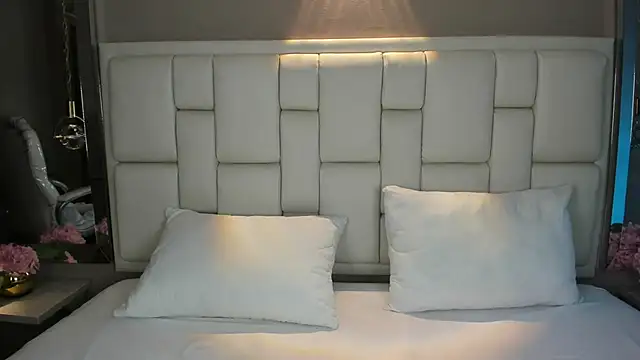 Snapshot of JessyEvans chatting on October 2025 08:26:01 PM JessyEvans online show from October 2025 08:26:01 PM