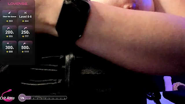 Snapshot of Ursula_fire chatting on March 2025 11:59:02 PM Ursula fire online show from March 2025 11:59:02 PM