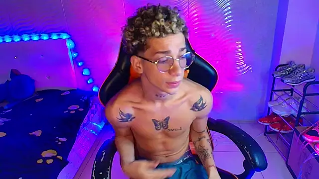 mateodeamjo online show from November 2025 07:29:02 AM