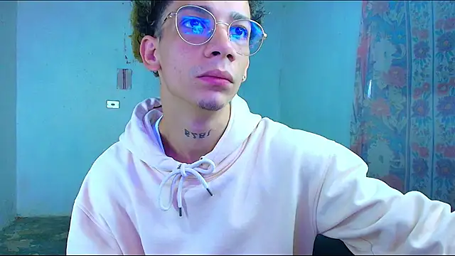 mateodeamjo online show from February 2026 02:43:02 PM