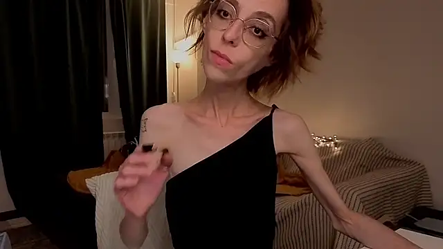 amber quell here online show from March 2026 04:34:02 PM