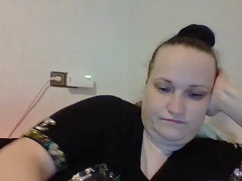  squirty cum lady  online show from March 2025 06:01:02 PM