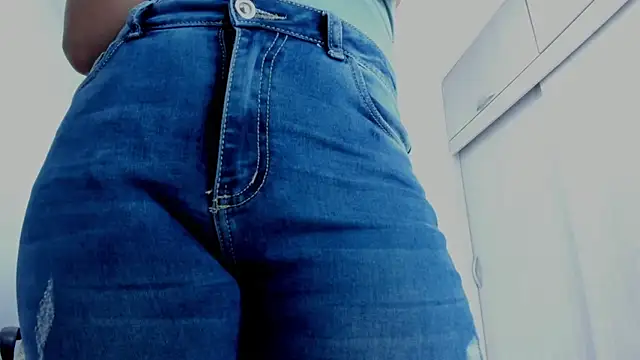 Amelia Debora Antonella online show from March 2026 01:40:02 PM