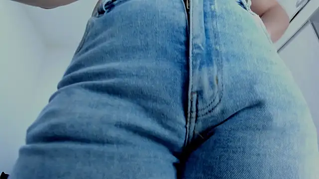 Amelia Debora Antonella online show from March 2026 01:28:01 PM