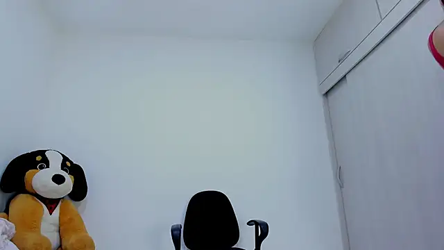 Snapshot of Amelia_Debora_Antonella chatting on April 2026 02:22:02 PM Amelia Debora Antonella online show from April 2026 02:22:02 PM