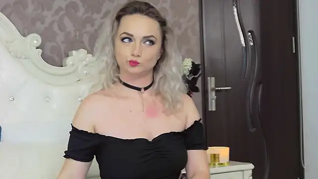 EllianaReese online show from February 2025 05:37:01 AM