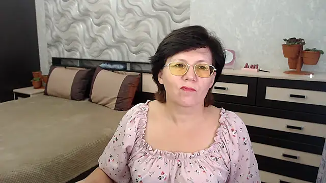 VitaCharm online show from December 2024 01:36:01 AM