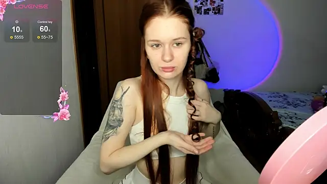 EmilySoul online show from October 2025 10:16:02 AM