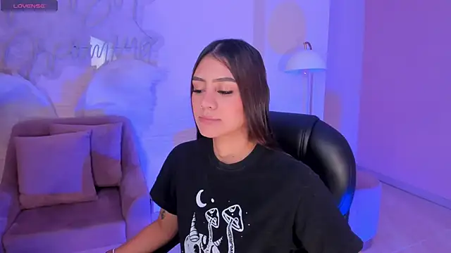 AllyJensen online show from February 2025 09:42:01 AM