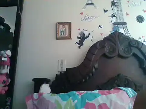 Snapshot of trianabell chatting on March 2025 07:09:01 PM trianabell online show from March 2025 07:09:01 PM