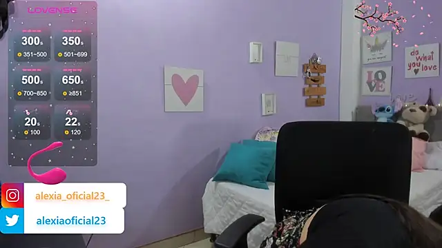 Snapshot of Alexia_Sweet_x chatting on November 2025 06:01:01 AM Alexia Sweet x online show from November 2025 06:01:01 AM