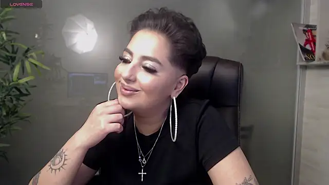 BustyAllyy online show from January 2025 01:20:02 AM