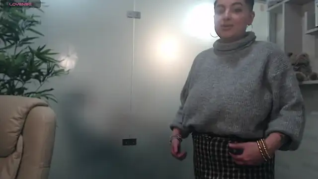 BustyAllyy online show from March 2025 09:54:02 PM