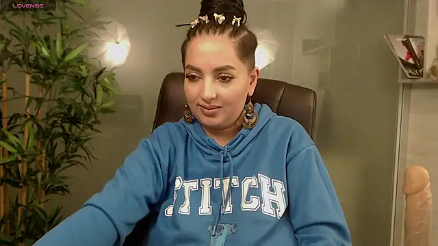 BustyAllyy online show from March 2025 02:35:02 AM