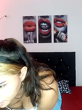 LABARBIEBLANCA online show from March 2025 12:48:02 PM