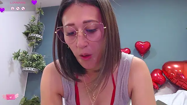 SharisWillian online show from February 2025 05:19:02 AM