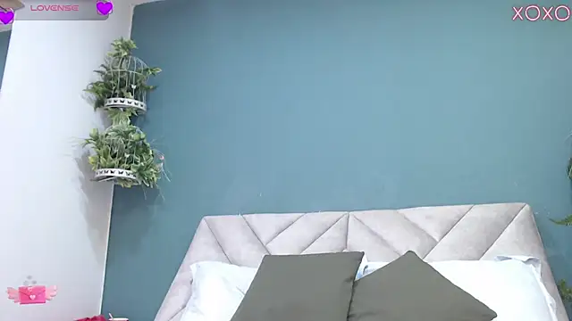 SharisWillian online show from September 2025 03:44:01 AM