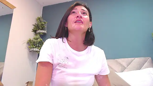 SharisWillian online show from March 2026 03:34:01 AM