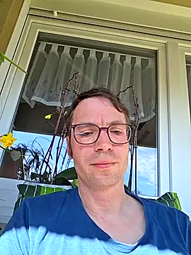 Snapshot of Schnubby1 chatting on April 2026 01:27:01 PM Schnubby1 online show from April 2026 01:27:01 PM
