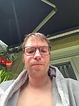 Snapshot of Schnubby1 chatting on April 2026 12:36:01 PM Schnubby1 online show from April 2026 12:36:01 PM