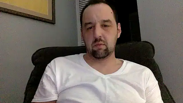 Snapshot of Kink_Master_Daddy chatting on March 2026 03:34:01 AM Kink Master Daddy online show from March 2026 03:34:01 AM