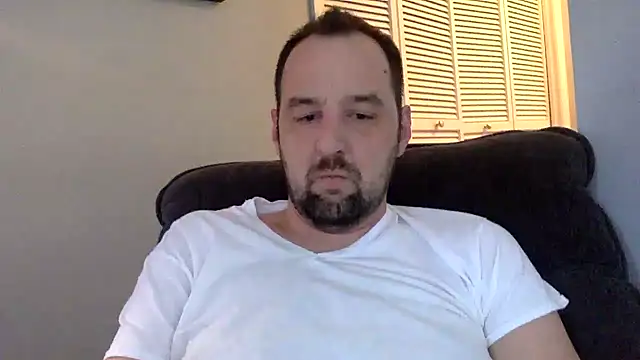 Snapshot of Kink_Master_Daddy chatting on April 2026 12:46:02 AM Kink Master Daddy online show from April 2026 12:46:02 AM