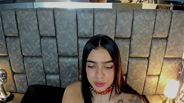 Foxy Assh  online show from February 2025 02:38:02 PM