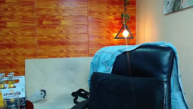 Snapshot of Bastiaan_28 chatting on December 2024 06:17:02 AM Bastiaan 28 online show from December 2024 06:17:02 AM